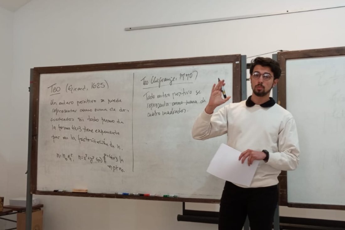 Charla de Matías Martres: Retículos unimodulares pares a través de sus funciones theta. - 22 de mayo 2026